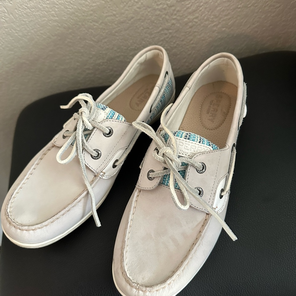 Sperry boat shoe